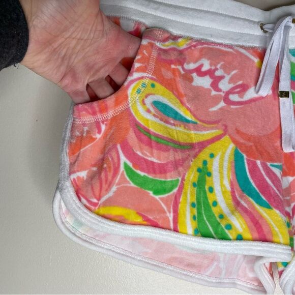 Lilly Pulitzer Shorts Chrissy Beach Velour Terry Pink All Nighter Size Medium - Picture 6 of 9